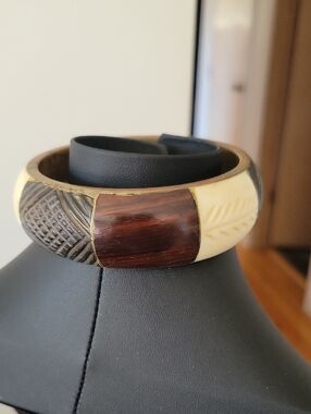 1970s Artisan Bracelet, 2.5", Brass/Black/Brown/Cream